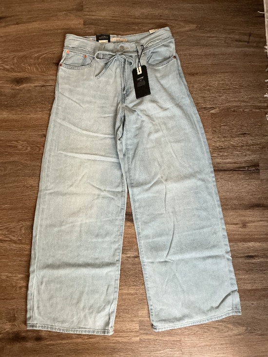 Levi's Denim - Women’s Levi’s XL Straight Jeans